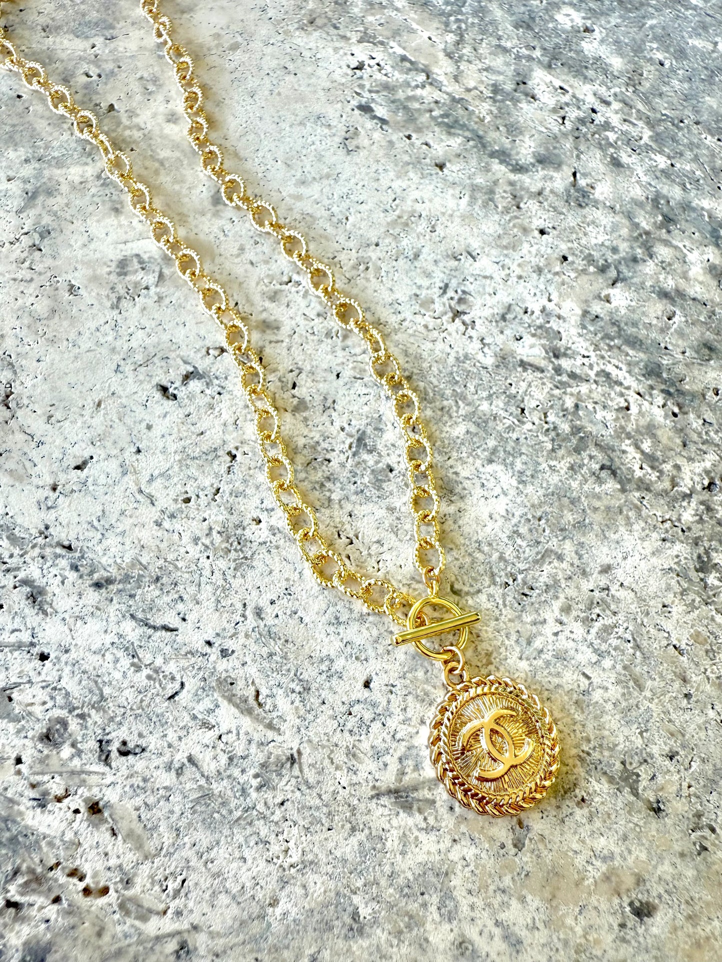 CCN05 CC GOLD COIN NECKLACE