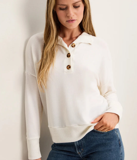 MS 21042 Bria Henley top