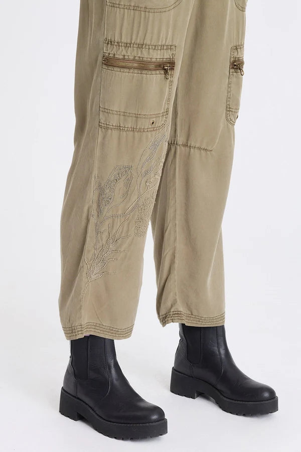 XCVI 23228 EMB ODRAN PANT