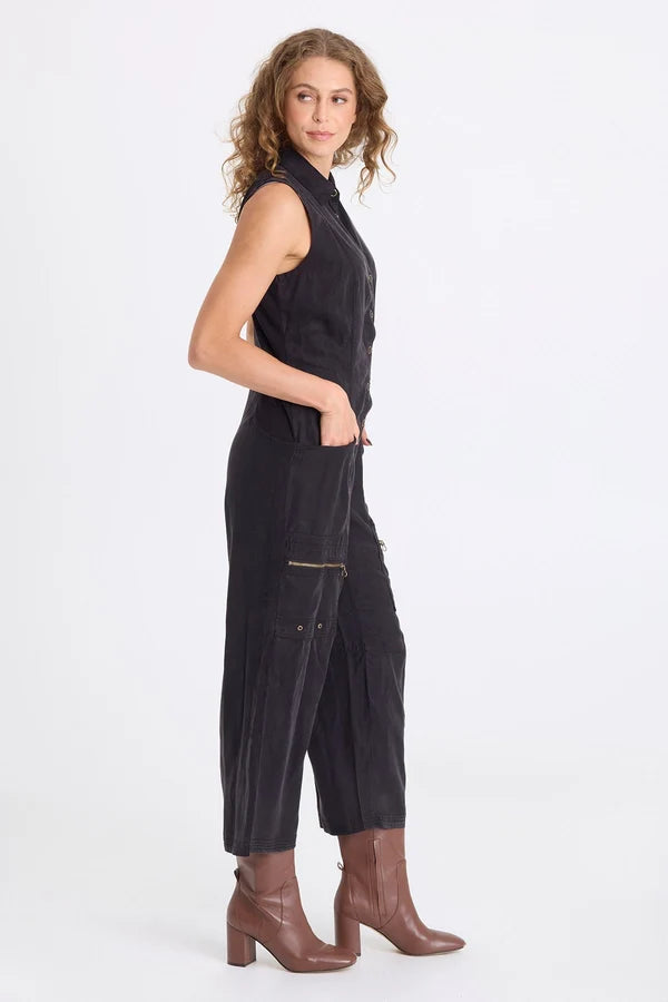XCVI 3561 SNAP COLLAR JUMPSUIT