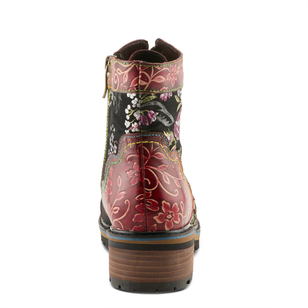 LAR FANTASTIC LACEUP BOOT