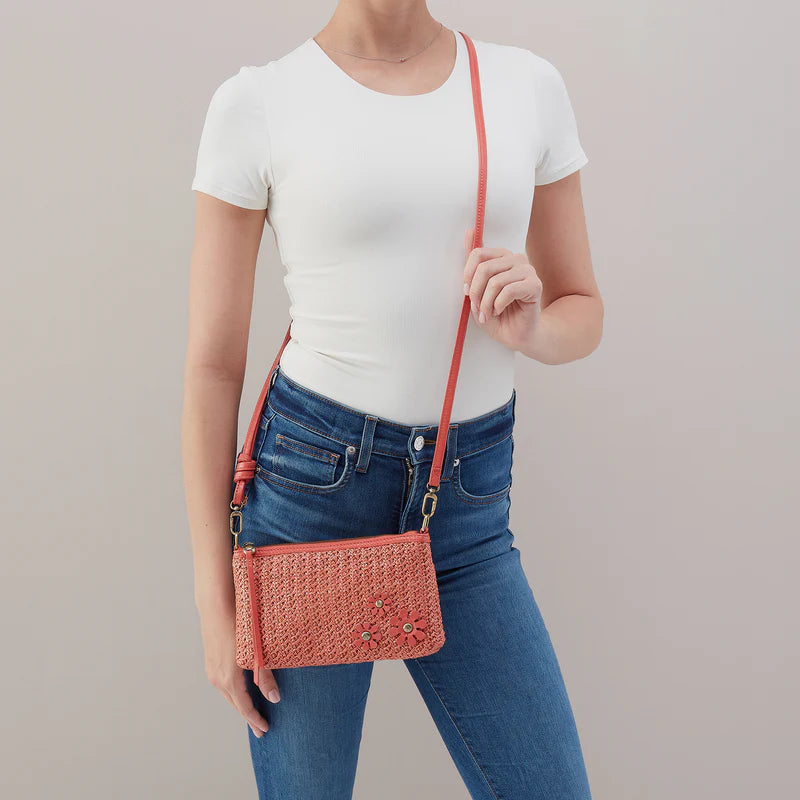 HOBO DARCY WOVEN PURSE