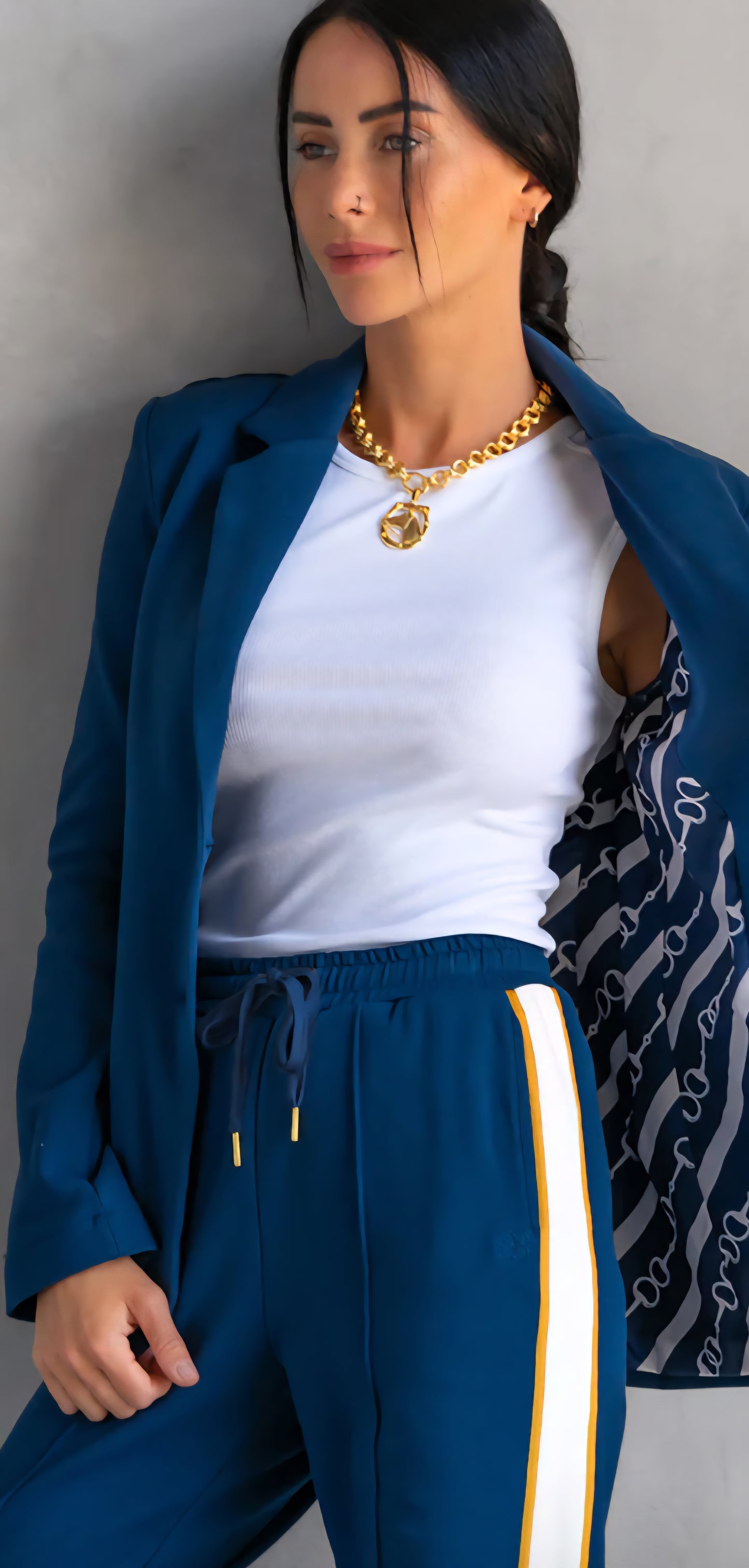 CARE BTN BLAZER